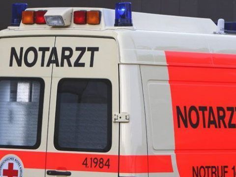 Die zwei Arbeiter wurden von Gerüstplatten verletzt.