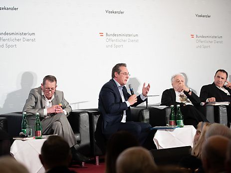Vize Strache gab sich kämpferisch Vize Strache gab sich kämpferisch