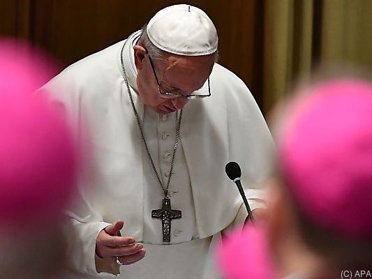 Papst Franziskus beim vatikanischen Gipfeltreffen