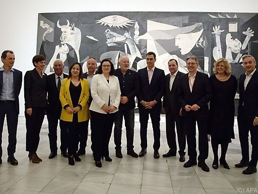 Ein erstes Gruppenbild in Madrid Ein erstes Gruppenbild in Madrid