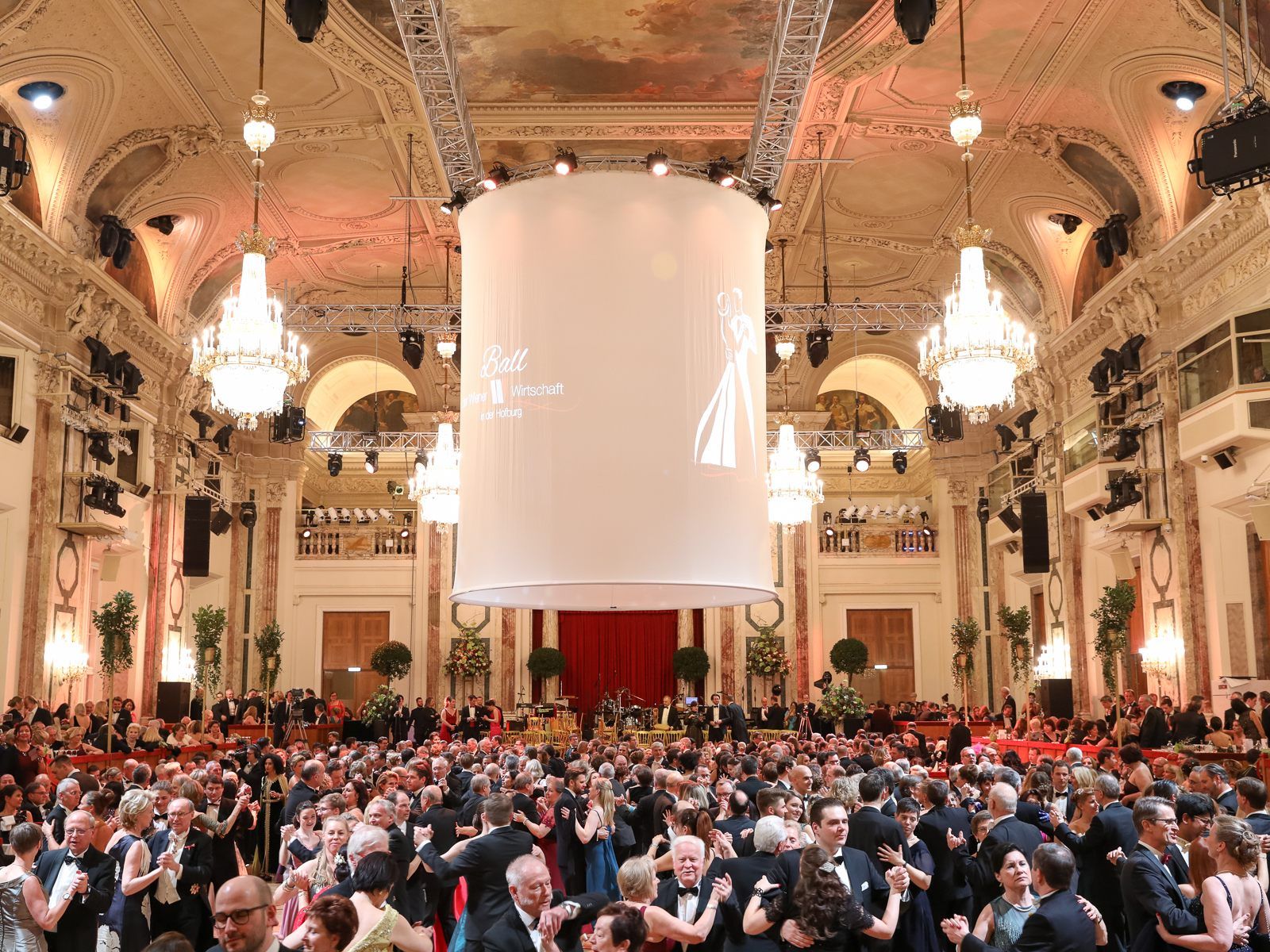 Mehr als 3.000 Gäste feierten in der Wiener Hofburg.