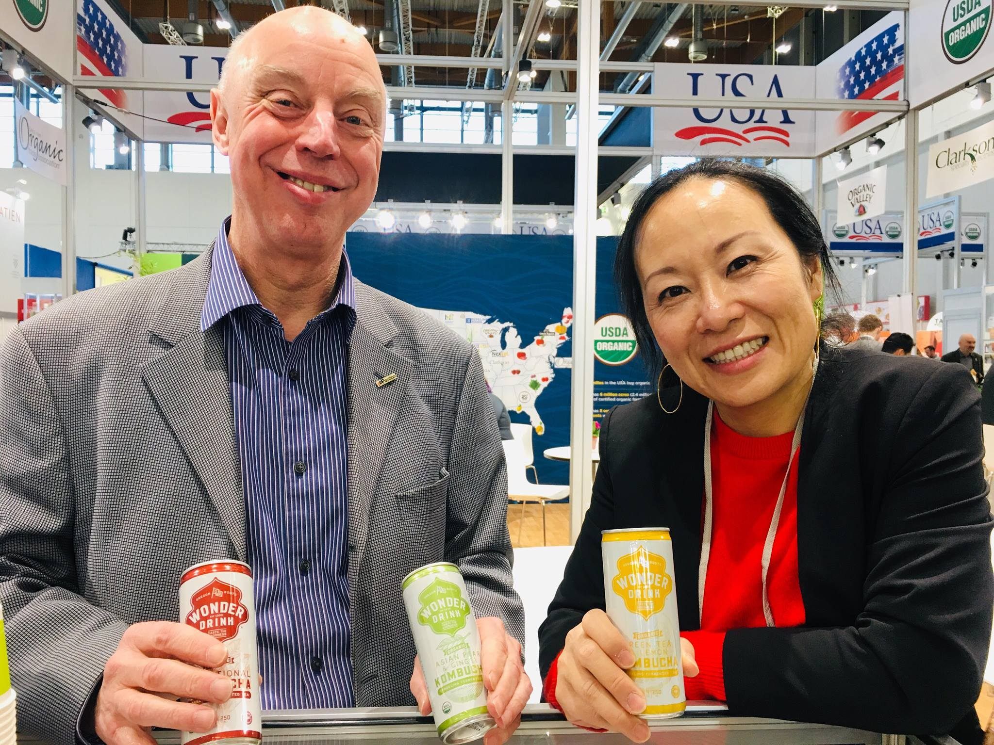 Wonder Drink Kombucha präsentiert Kombucha aus den USA. Wonder Drink Kombucha präsentiert Kombucha aus den USA.