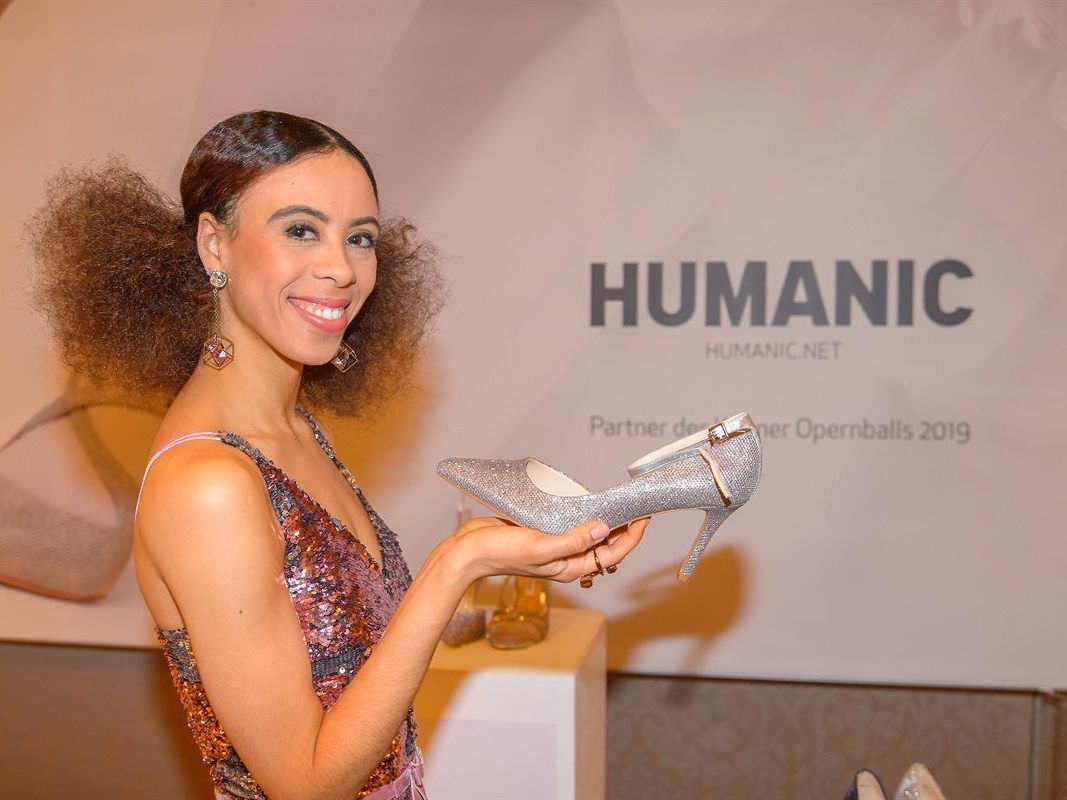 Schuhe von HUMANIC werden heuer die Füße der Damen am Opernball schmücken.