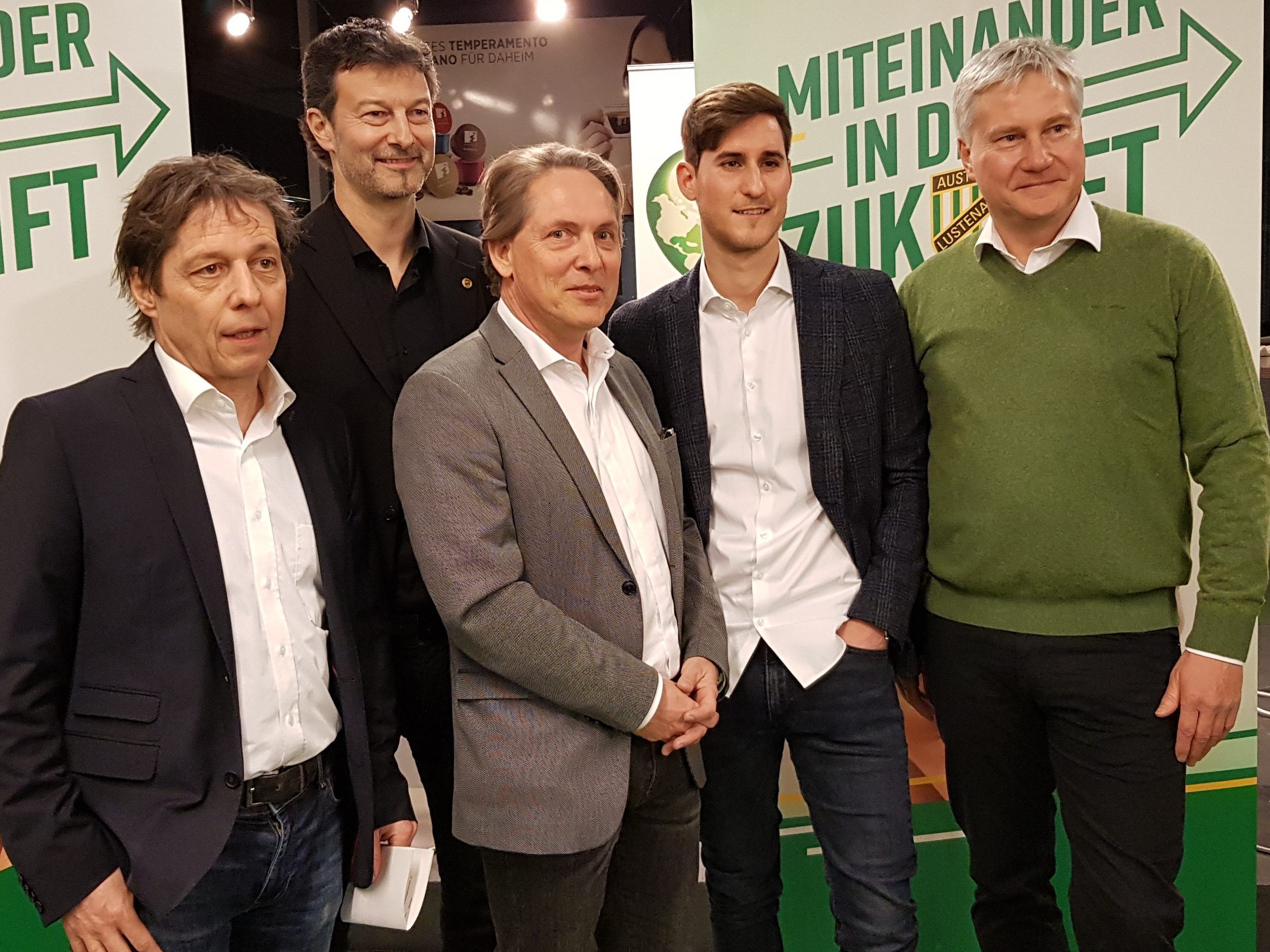Bernd Bösch hat ein neues Führungsteam um sich gescharrt. Bernd Bösch hat ein neues Führungsteam um sich gescharrt.