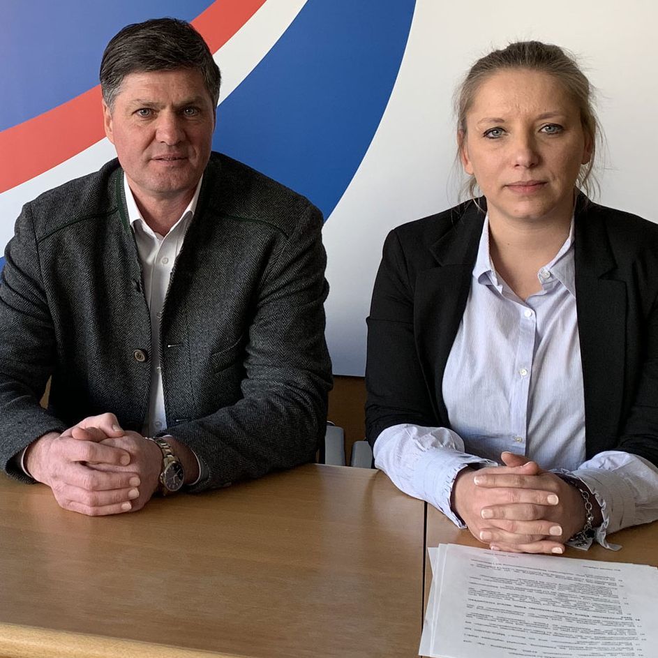 Teilnehmer der Pressekonferenz am Montag – Landwirtschaftskammerrat Heinz Blum, Klubobmann Daniel Allgäuer und LAbg. Nicole Hosp (v.l.n.r.). Teilnehmer der Pressekonferenz am Montag – Landwirtschaftskammerrat Heinz Blum, Klubobmann Daniel Allgäuer und LAbg. Nicole Hosp (v.l.n.r.).