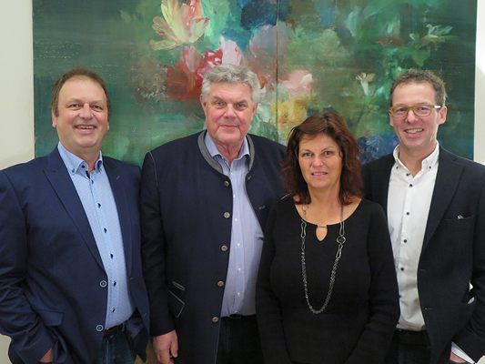 Hanno Fuchs, Mandi Katzenmayer, Elisabeth und Christian Ladner Hanno Fuchs, Mandi Katzenmayer, Elisabeth und Christian Ladner