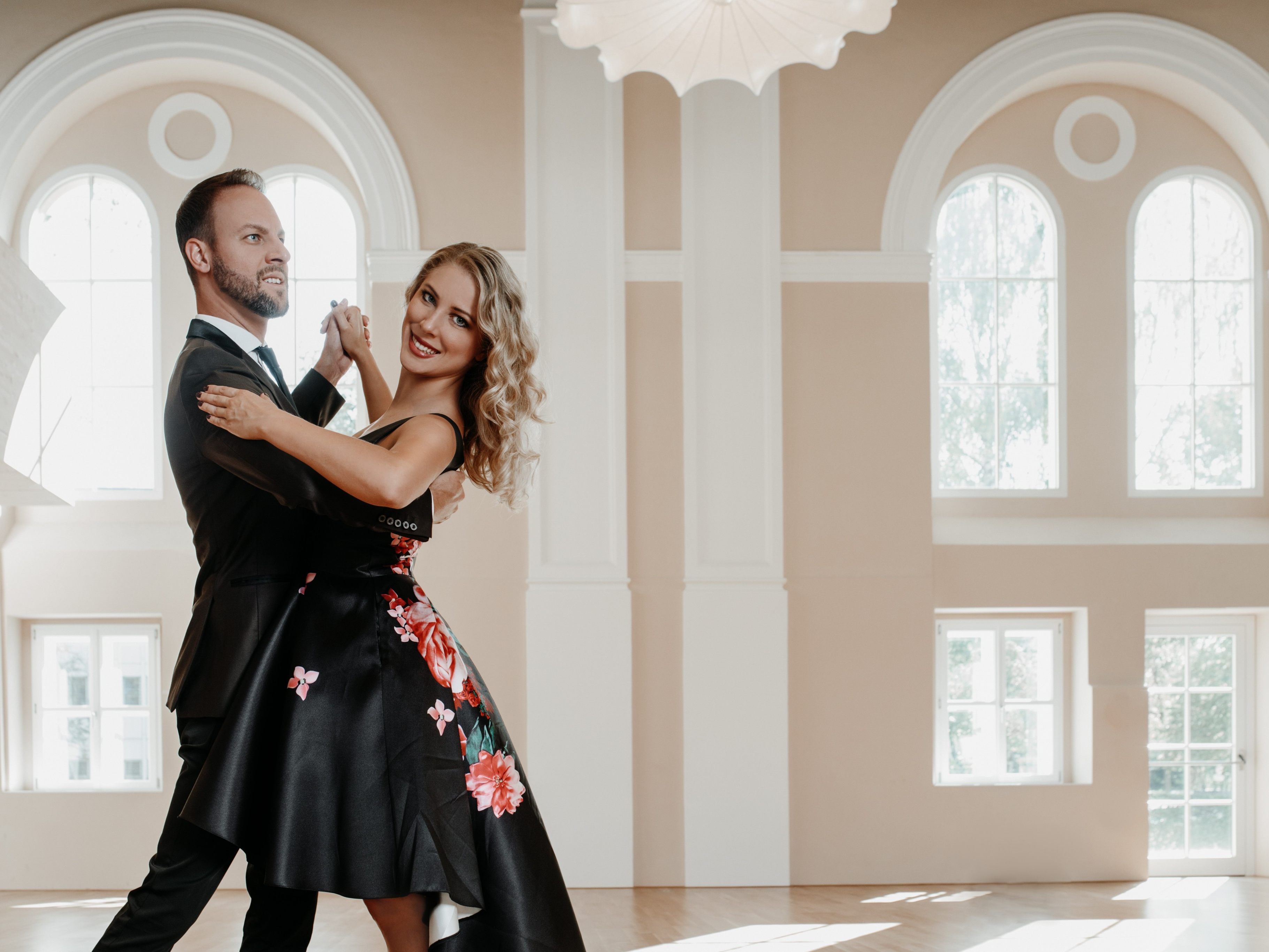 2015 haben Christoph und Maria Santner die Tanzschule Santner gegründet. 2015 haben Christoph und Maria Santner die Tanzschule Santner gegründet.