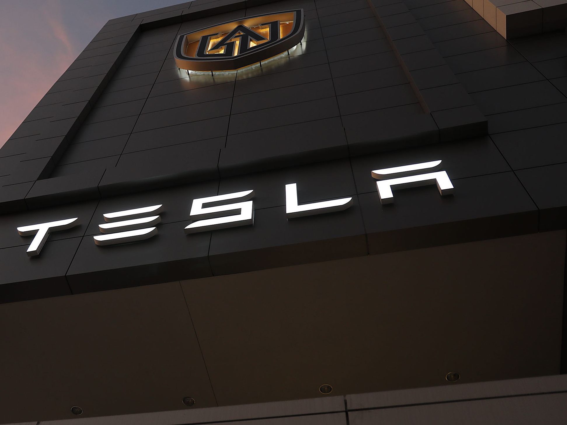 Tesla startet die Auslieferung des Model 3 in Österreich.