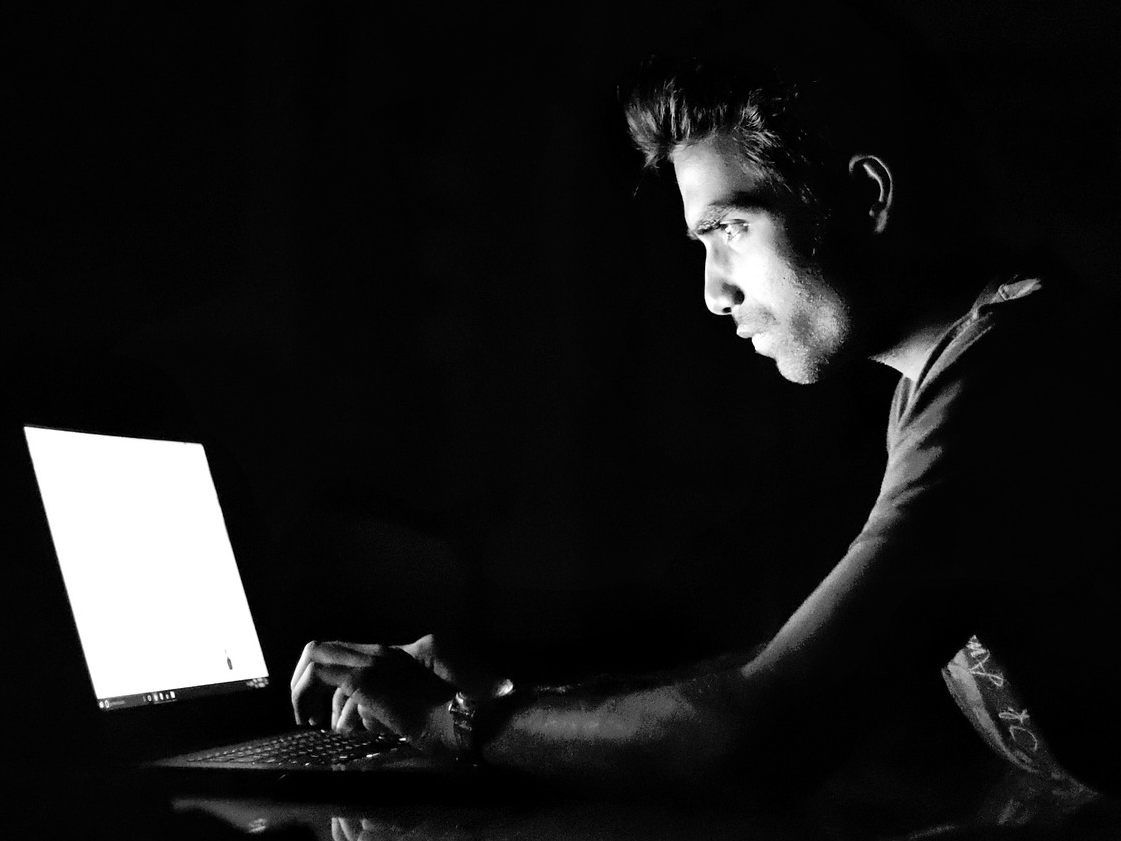 Im Vergleich zum Vorjahr wurde ein starker Anstieg bei Phishing-Attacken verzeichnet. Im Vergleich zum Vorjahr wurde ein starker Anstieg bei Phishing-Attacken verzeichnet.