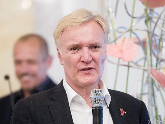 Schröder leitet das Haus bis Ende 2024 Schröder leitet das Haus bis Ende 2024