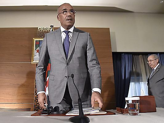 Bedoui als neuen Ministerpräsidenten vorgestellt Bedoui als neuen Ministerpräsidenten vorgestellt