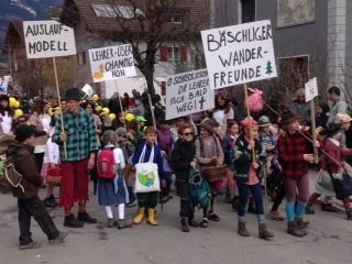 Die Bäschliger Wanderfreunde ...