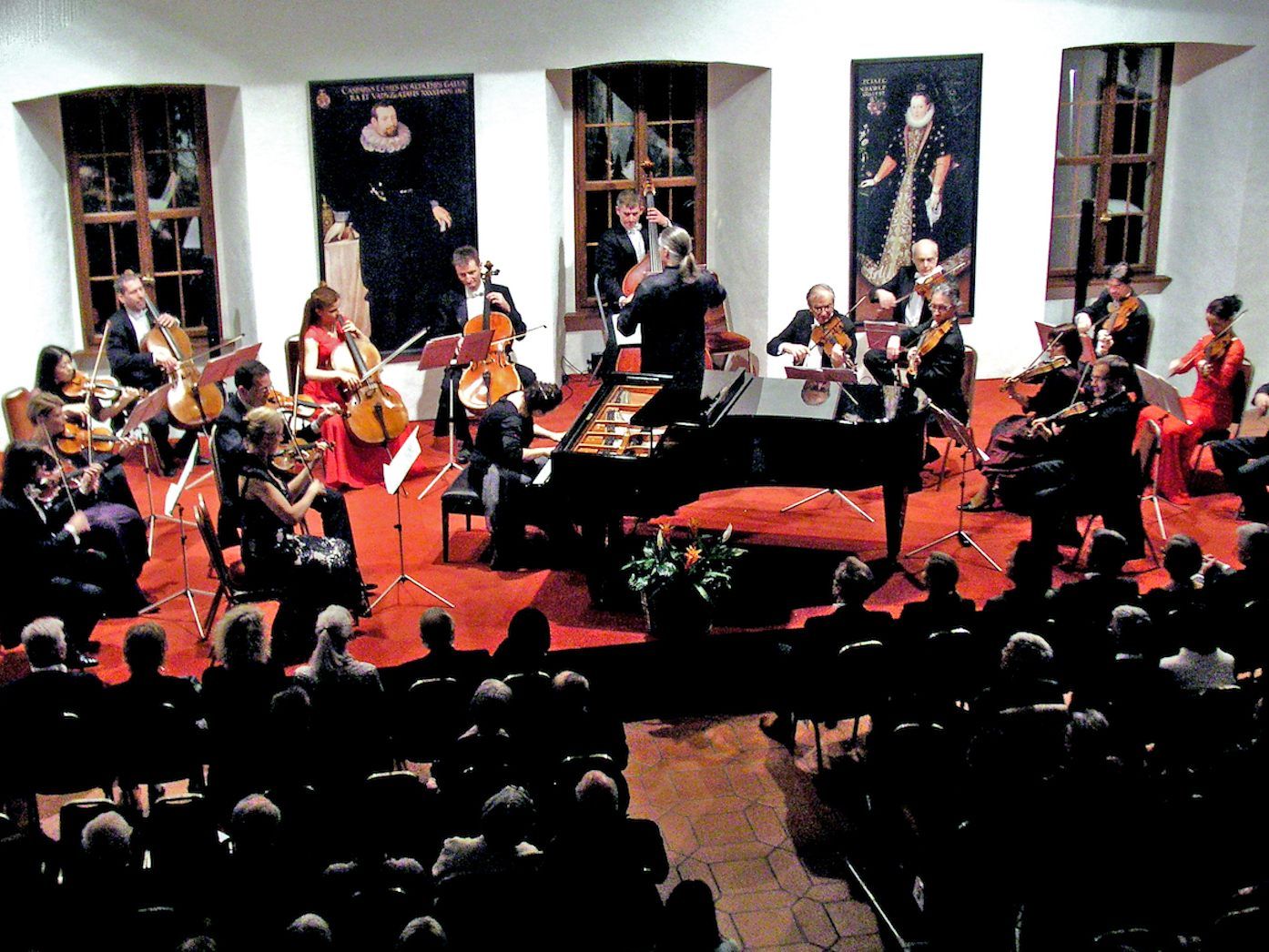 Die Arpeggione-Konzerte finden im Rittersaal des Hohenemser Renaissancepalastes statt. Die Arpeggione-Konzerte finden im Rittersaal des Hohenemser Renaissancepalastes statt.