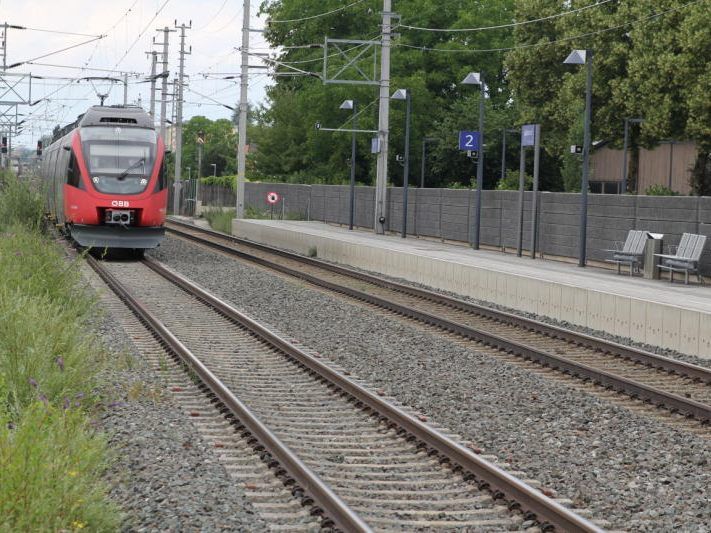 Bei der Unterführung am Lauteracher Bahnhof soll es zu Sanierungsarbeiten kommen.