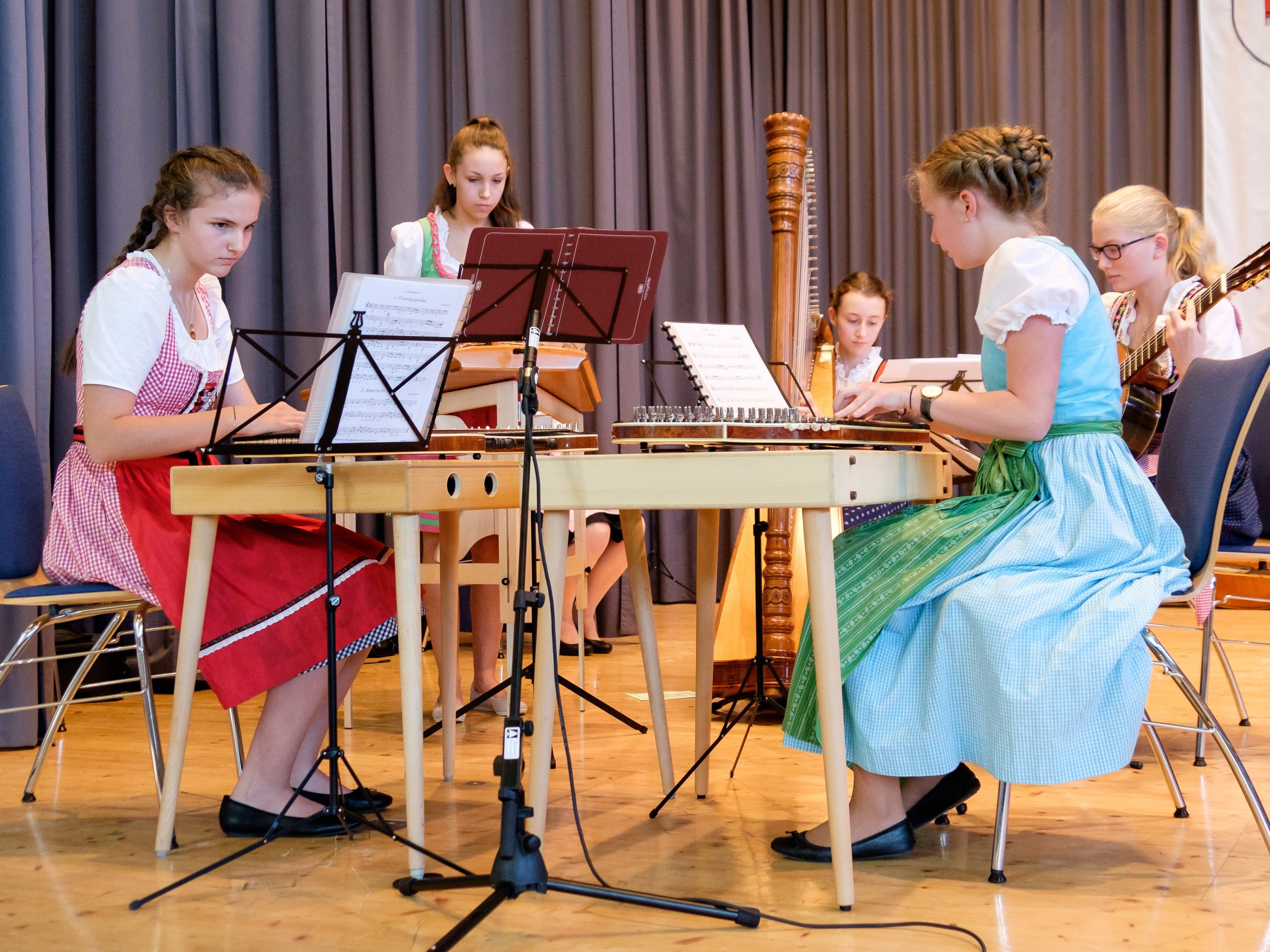 Volksmusikkonzert mit traditioneller Musik aus dem Bregenzerwald und angrenzenden alpenländischen Regionen. Volksmusikkonzert mit traditioneller Musik aus dem Bregenzerwald und angrenzenden alpenländischen Regionen.