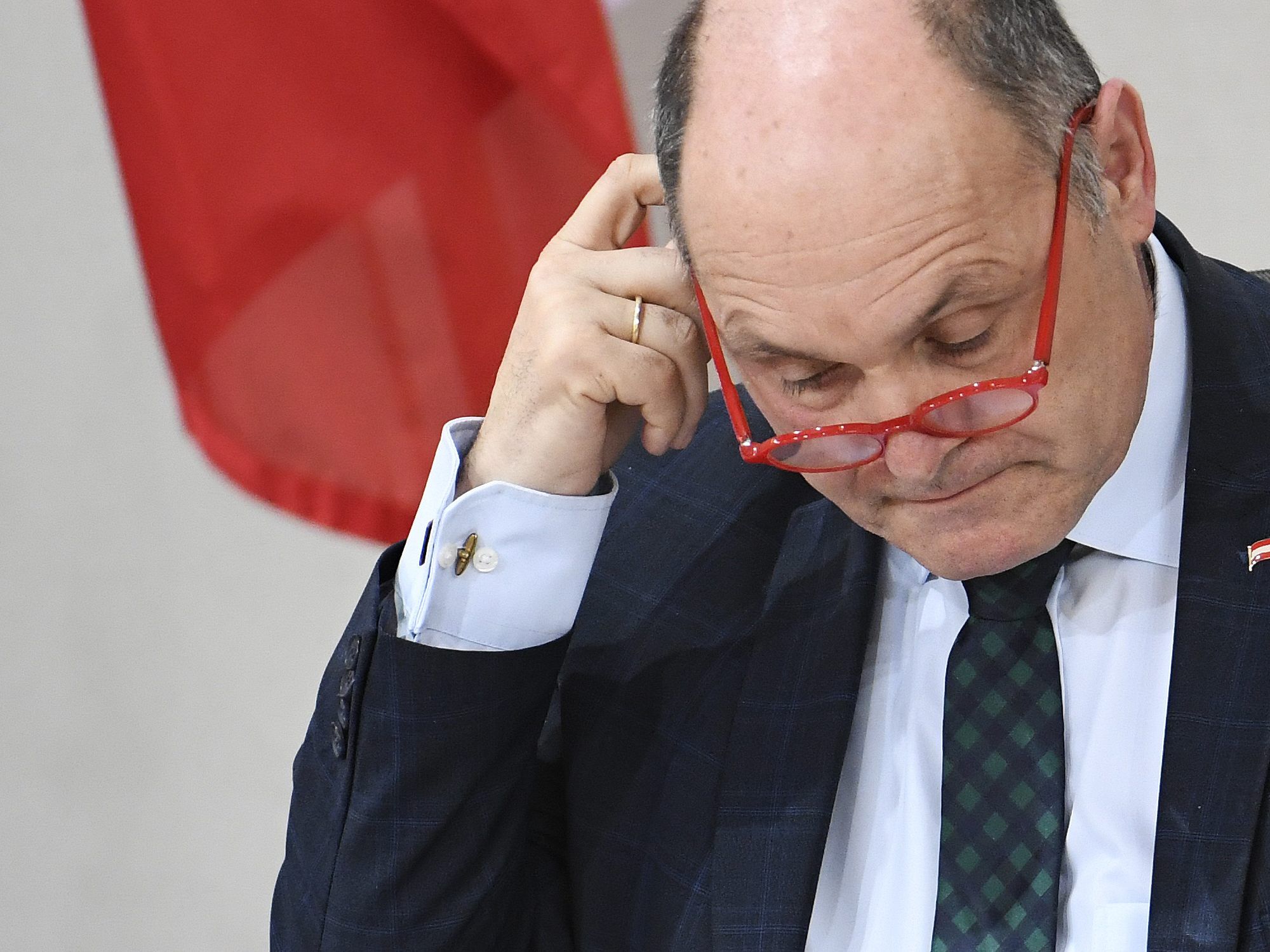Nationalratspräsident Sobotka hielt fest, dass das Problem des Antisemitismus auch in Österreich umfassend und auf wissenschaftlicher Basis beleuchtet werden müsse. Nationalratspräsident Sobotka hielt fest, dass das Problem des Antisemitismus auch in Österreich umfassend und auf wissenschaftlicher Basis beleuchtet werden müsse.