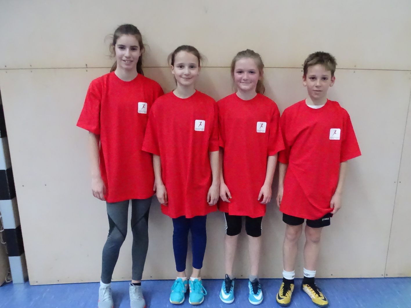 Jonna Müller, Lilly Hartmann, Mirjam Hämmerle und Julian Prugg (v.l.) siegten beim MIX A-Bewerb. Jonna Müller, Lilly Hartmann, Mirjam Hämmerle und Julian Prugg (v.l.) siegten beim MIX A-Bewerb.