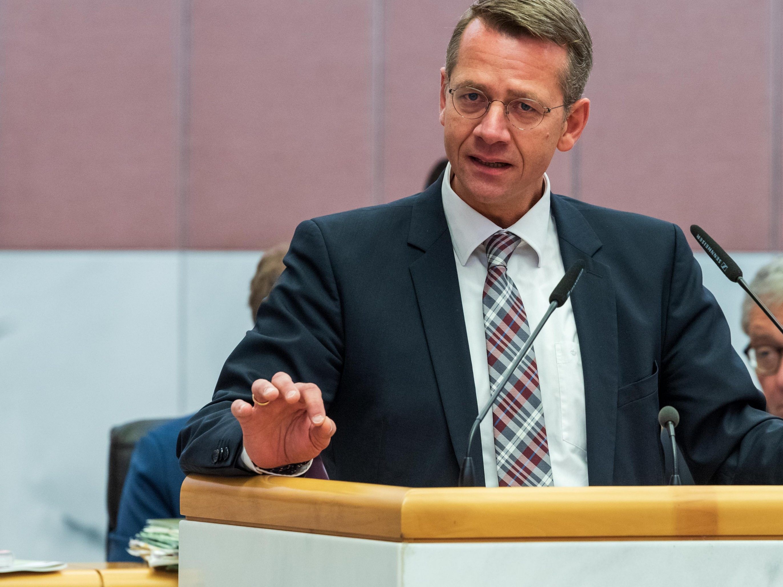 MAtthias Kucera (ÖVP) tritt mit sofortiger Wirkung von all seine politischen Ämtern zurück.