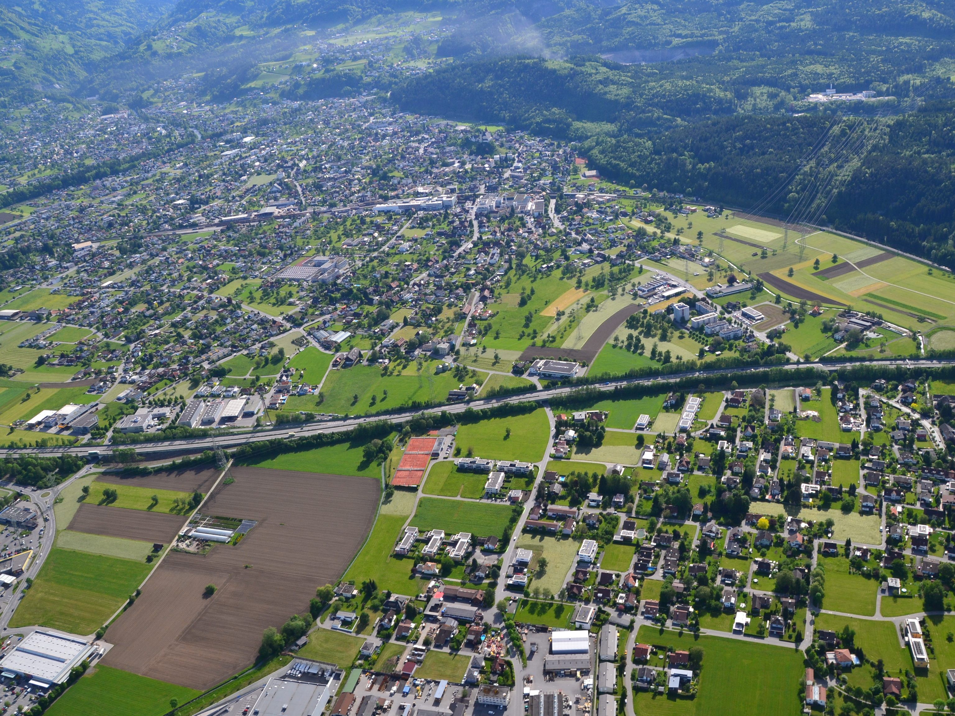 Gemeinsam für ein Straßen- und Wegekonzept Gemeinsam für ein Straßen- und Wegekonzept