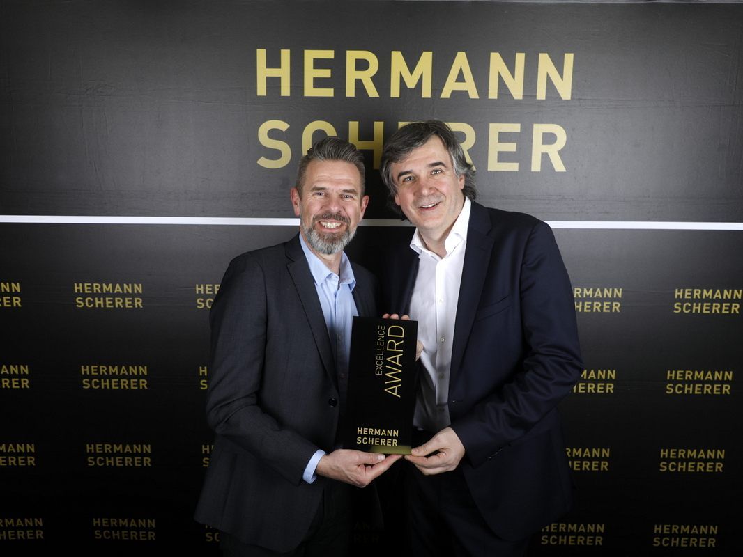 Tom Jehle (li) und Hermann Scherer (Gründer Speaker Slam) Tom Jehle (li) und Hermann Scherer (Gründer Speaker Slam)