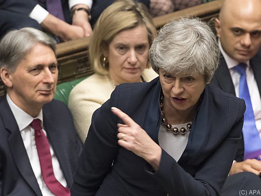 May arbeitet derzeit an einer Begründung für die Verschiebung May arbeitet derzeit an einer Begründung für die Verschiebung