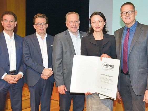 Der Gesundheitspreis „salvus“ hat sich zur Topmarke entwickelt – heuer wurde er 41 Mal in Gold und 8 Mal in Silber verliehen. Foto: Werner Micheli Der Gesundheitspreis „salvus“ hat sich zur Topmarke entwickelt – heuer wurde er 41 Mal in Gold und 8 Mal in Silber verliehen. Foto: Werner Micheli