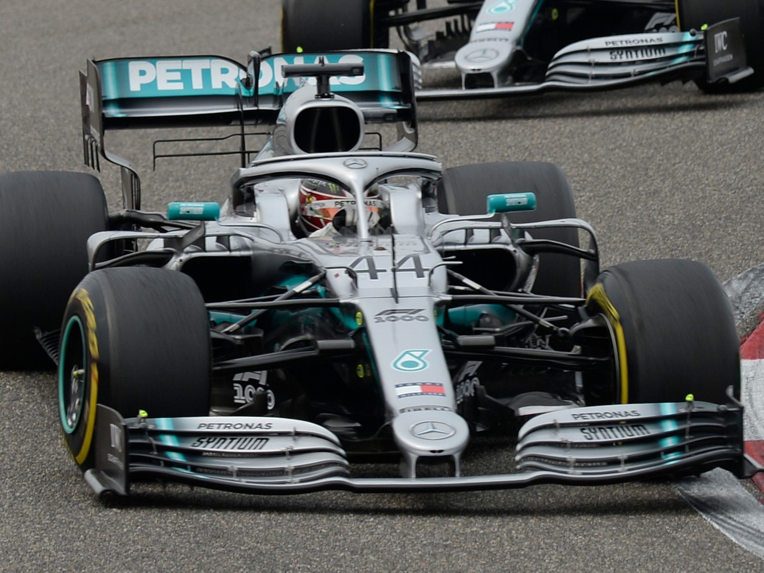 Weltmeister Hamilton triumphierte in Shanghai im 1.000. Grand Prix der F1-Geschichte. Weltmeister Hamilton triumphierte in Shanghai im 1.000. Grand Prix der F1-Geschichte.