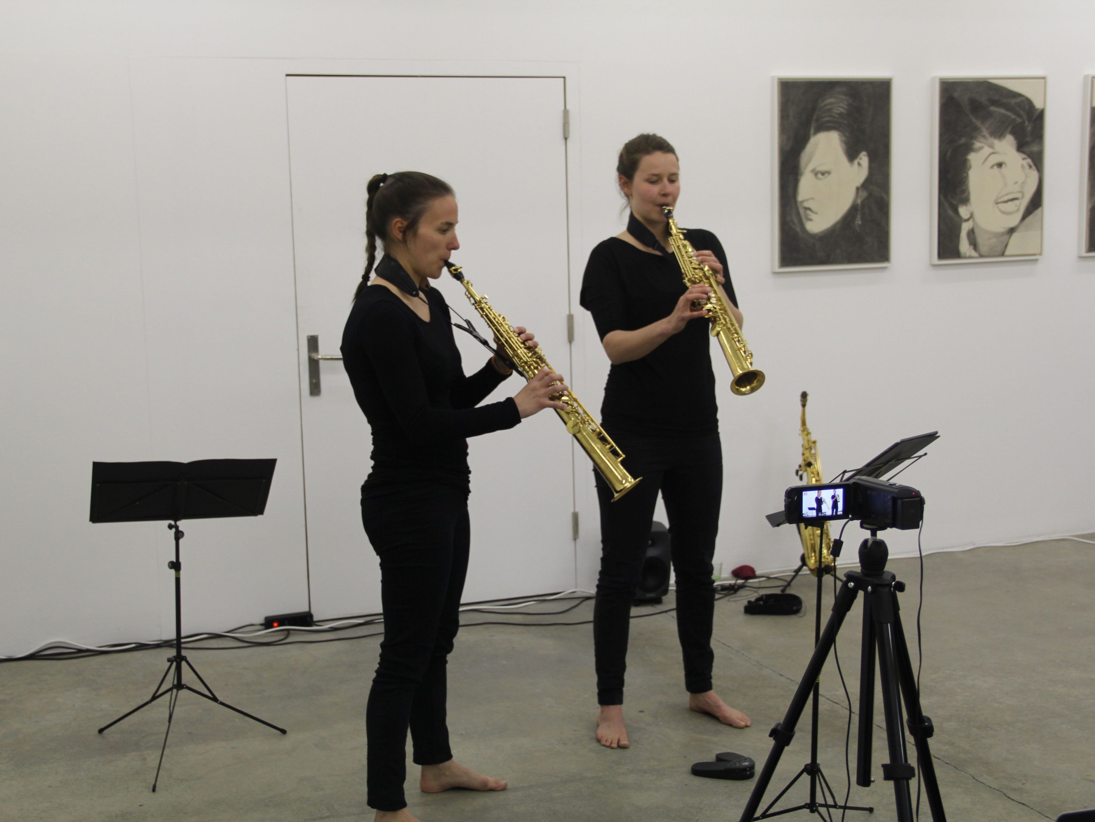 Das Duo „eventuell“ sorgte für ein Klang- und Eventerlebnis im Kunstforum Montafon.