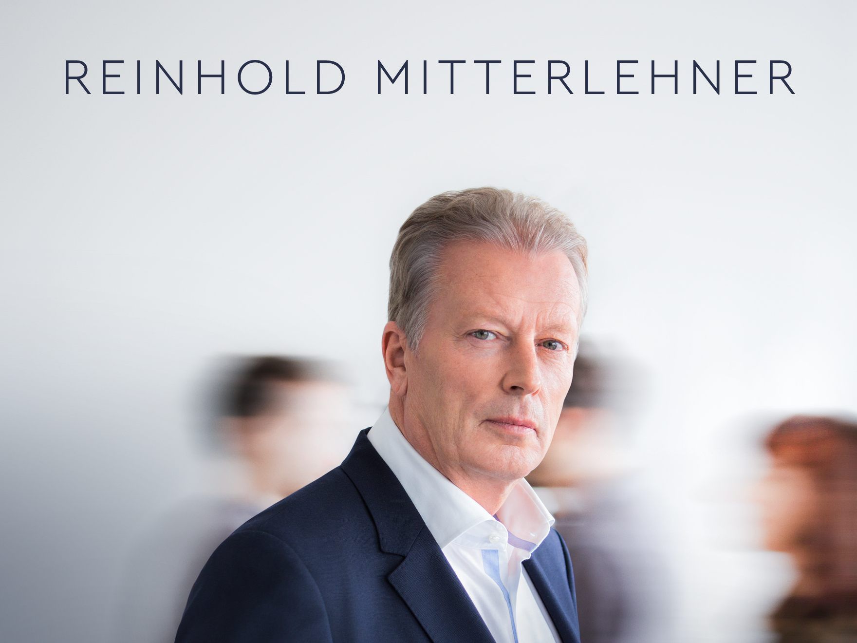 Mitterlehner prangert in "Haltung" den Sitten- und Werteverfall in der Regierung an Mitterlehner prangert in "Haltung" den Sitten- und Werteverfall in der Regierung an