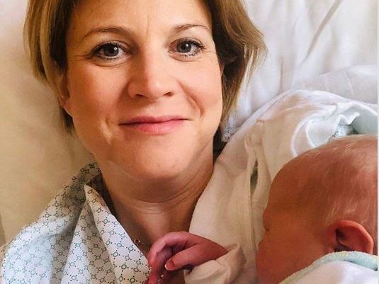 Beate Meinl-Reisinger brachte eine Tochter zur Welt.