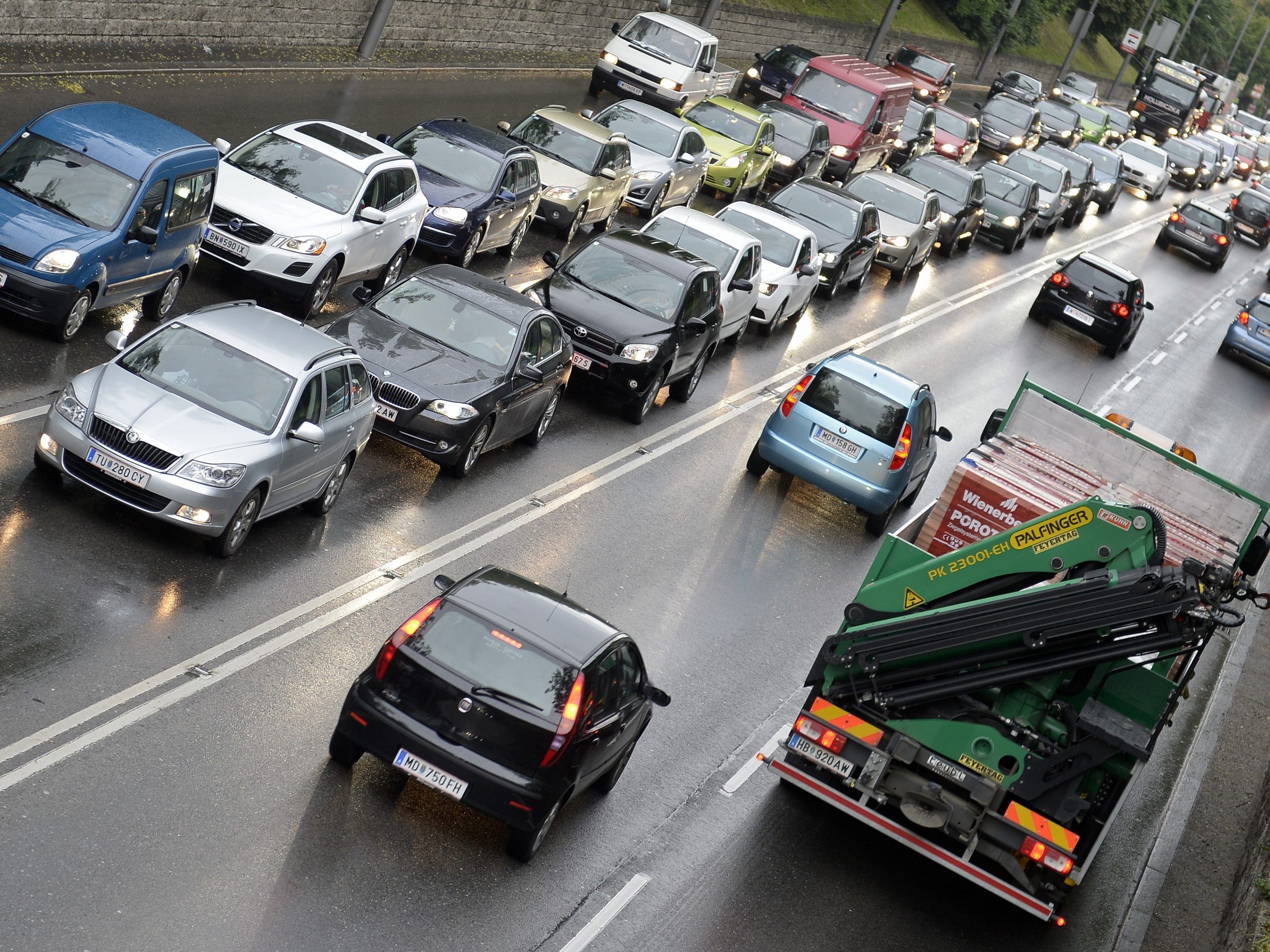 Autofahrer brauchten heute wieder viel Geduld.