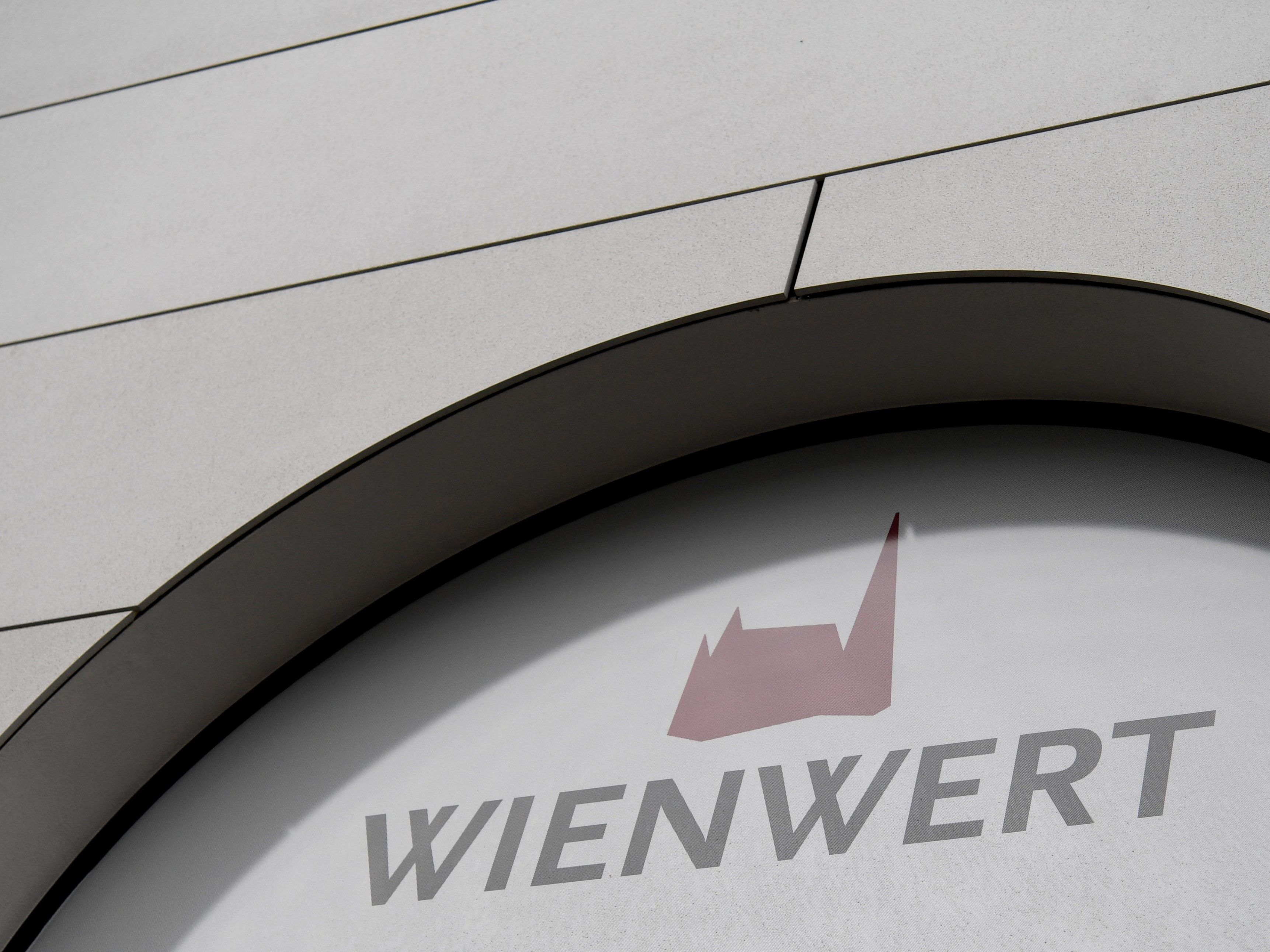 Die insolvente Immobilienfirma Wienwert soll 10.000 Euro an einen FPÖ-nahen Verein gespendet haben. Die insolvente Immobilienfirma Wienwert soll 10.000 Euro an einen FPÖ-nahen Verein gespendet haben.