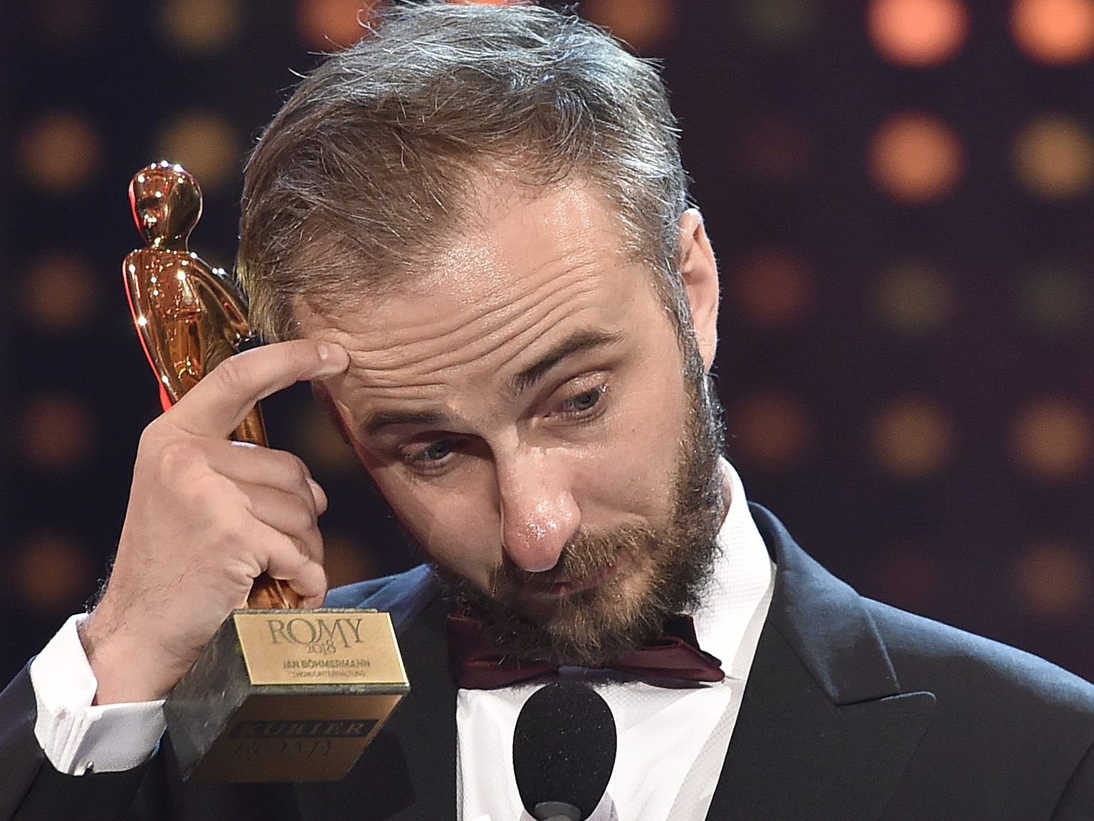 Jan Böhmermann im Rahmen der "Romy Gala 2018" in der Wiener Hofburg. Jan Böhmermann im Rahmen der "Romy Gala 2018" in der Wiener Hofburg.