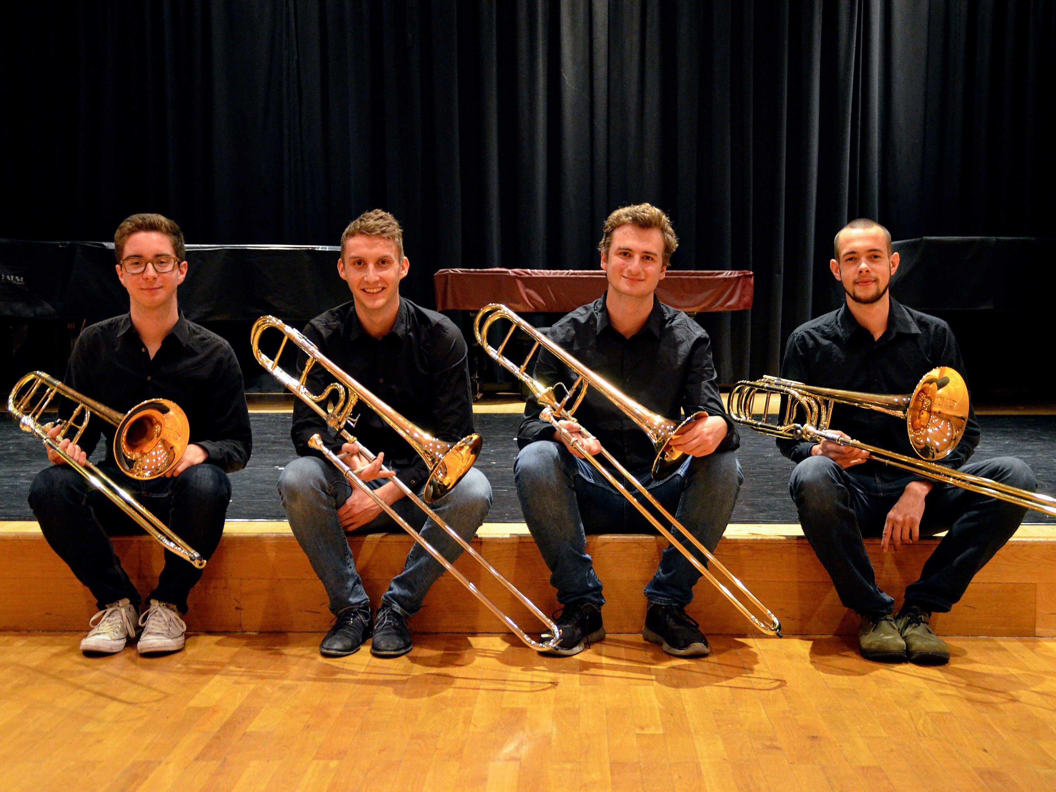 Maximilian Martin, Thomas Burgstaller, Timo Ritter und Peter Brotzge feiern mit einem gemeinsam organisierten Konzert Abschied von der Musikschule Feldkirch.