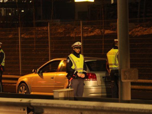 Aktion scharf der Polizei: Am Wochenende wurden doppelt so viele Drogenlenker wie alkoholisierte Fahrer erwischt.