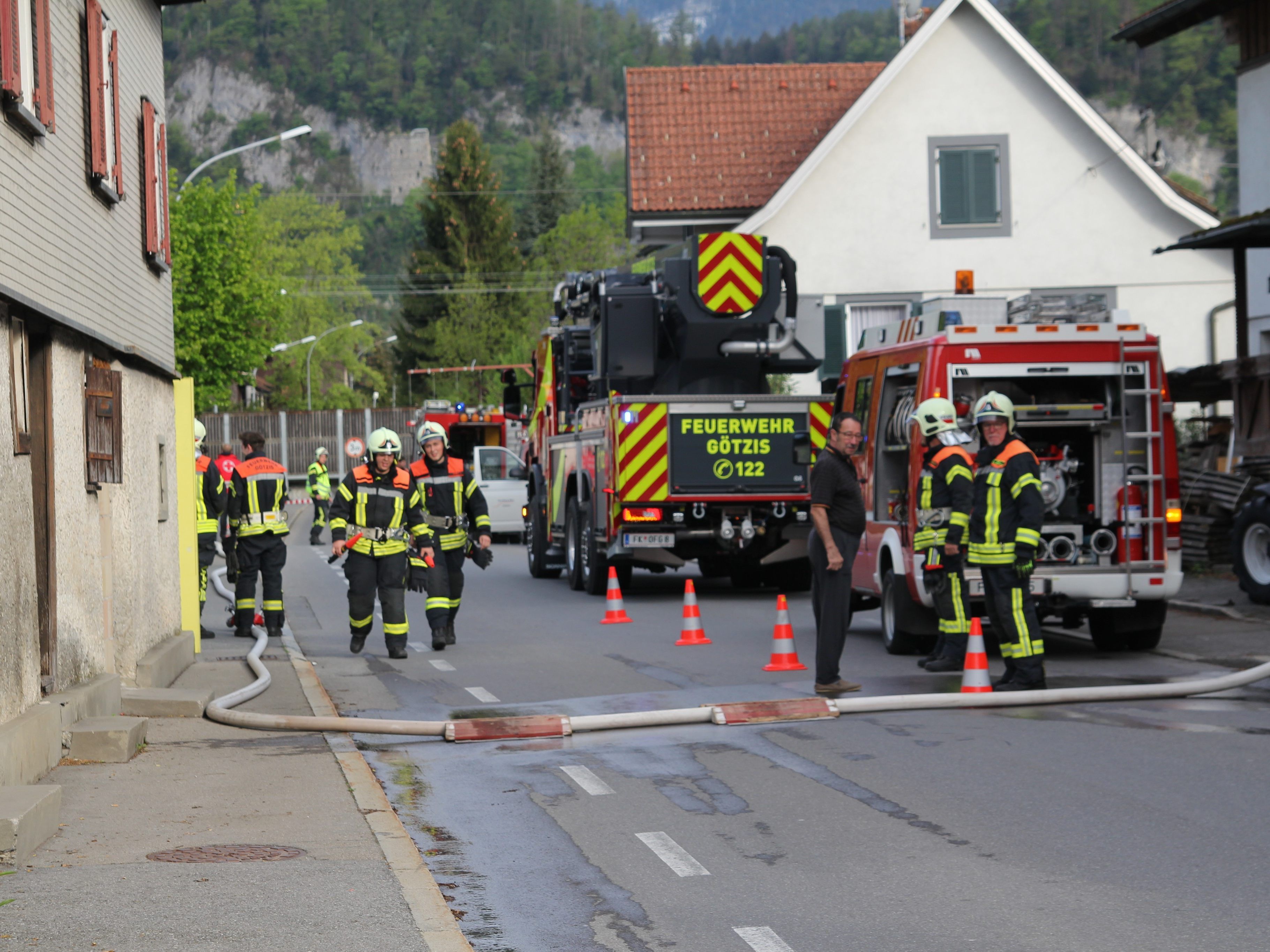 Der Brand brach in einem Gebäude in der Kilgastraße aus.