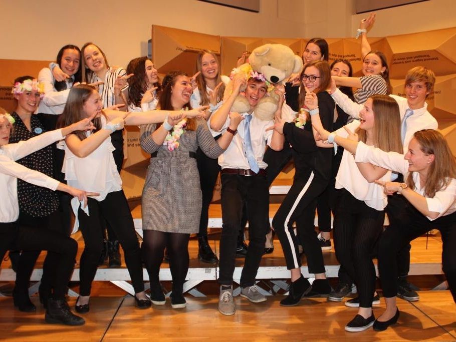 Der Jugendchor da capo Bregenzerwald ist Teil des erstmals in Bildstein stattfindenden „Fest der Stimmen“. Der Jugendchor da capo Bregenzerwald ist Teil des erstmals in Bildstein stattfindenden „Fest der Stimmen“.