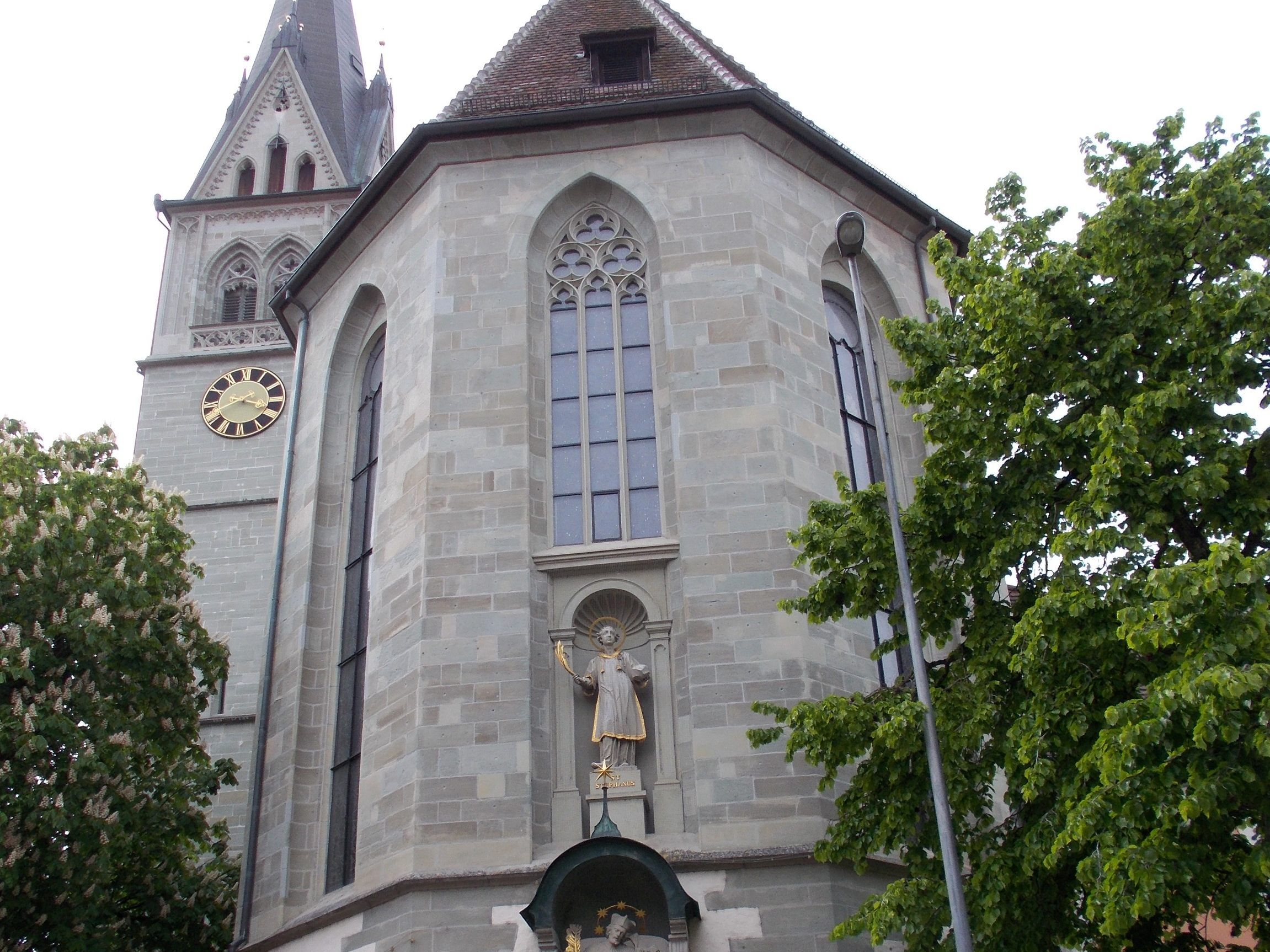 Das Münster „Unserer Lieben Frau“ mit dem weit über die Dächer der Altstadt hinausragenden Turm bildet geistlich und architektonisch das Herzstück der Stadt Radolfzell