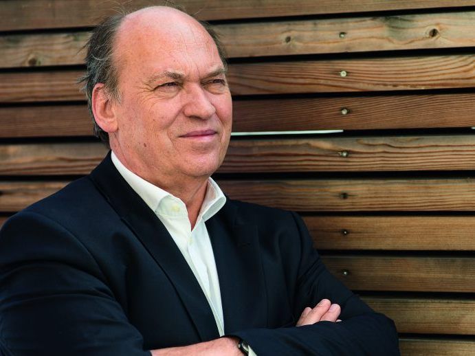 Tief verwurzelt in Wien ist Siegfried Menz noch immer leidenschaftlich gerne Vorarlberger. Am Dienstag wurde ihm das Große Verdienstzeichen des Landes überreicht.