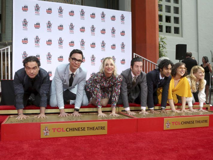 Der Cast verewigte sich vor dem TCL Chinese Theatre in Hollywood in Zement.