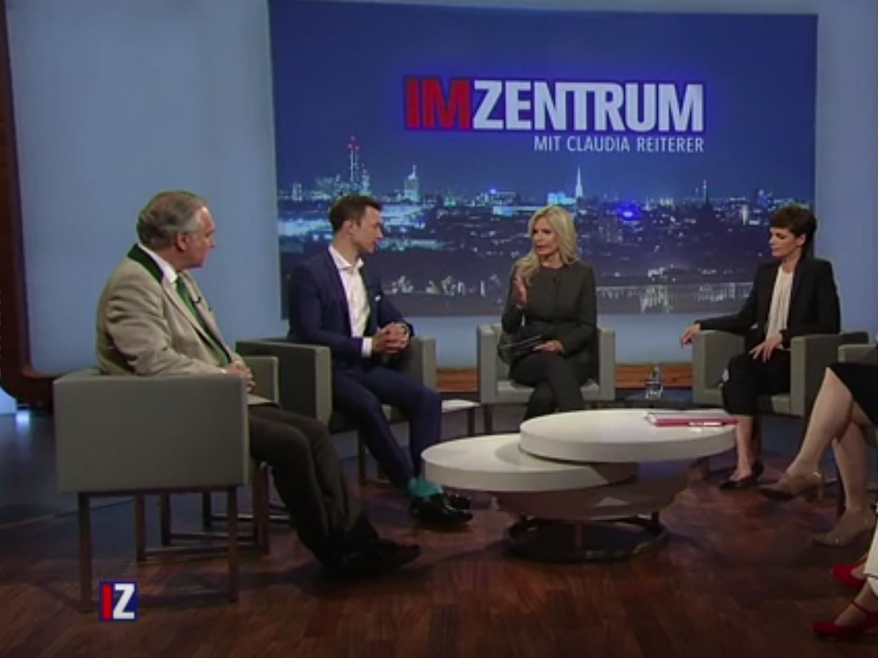 "Im Zentrum" mit Claudia Reiterer. "Im Zentrum" mit Claudia Reiterer.