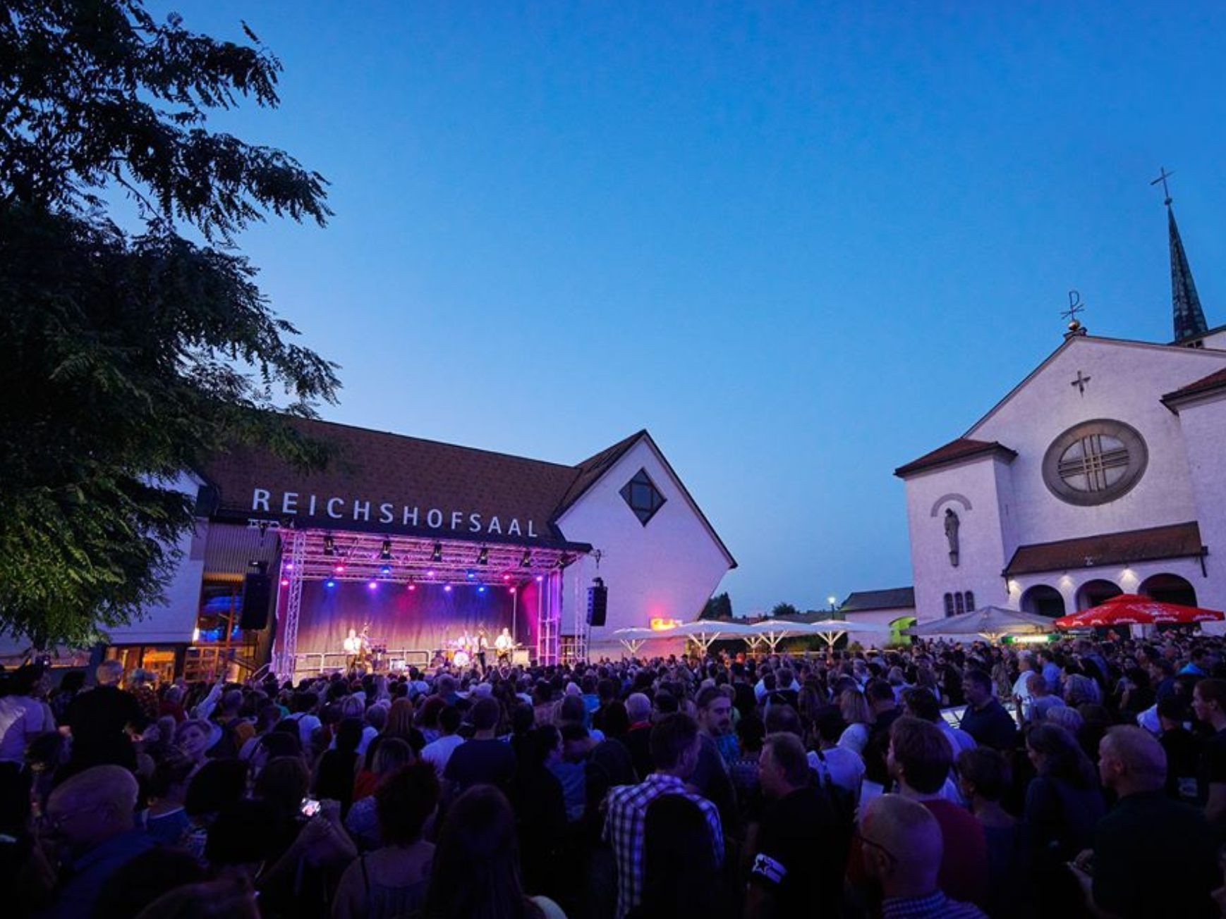 Der Sommer bringt wieder Lust auf den Kirchplatz