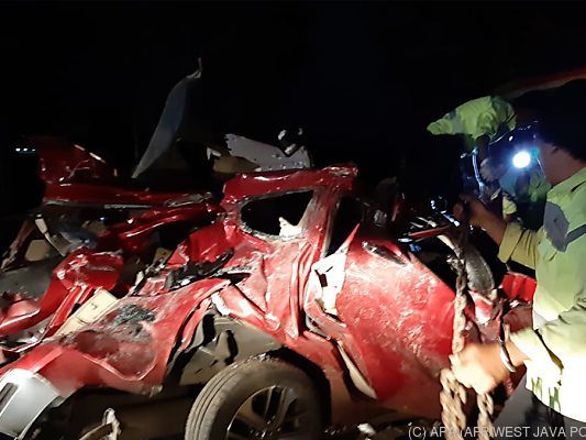 Zwölf Menschen starben bei dem Unfall