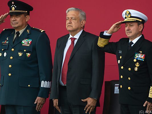 Mexikos Verteidigungsminsiter Sandoval entsandte Soldaten