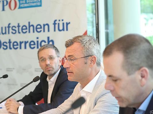 Die FPÖ präsentierte auch ihre Bundesliste für die Nationalratswahl Die FPÖ präsentierte auch ihre Bundesliste für die Nationalratswahl