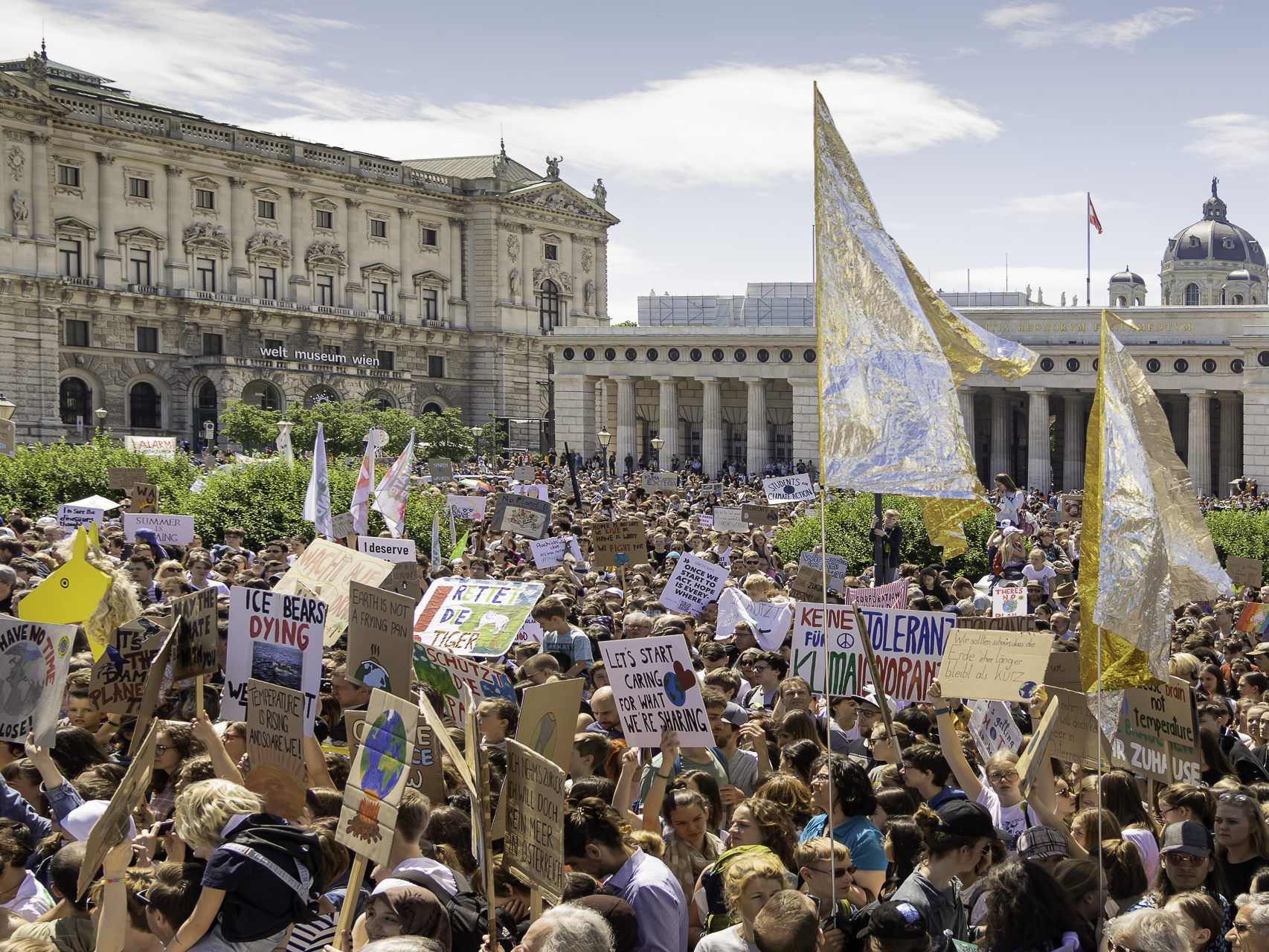 Demo Fridays for Future - No Future On a Dead Planet - Heldenplatz - 31.05.2019 Teil 1/3
