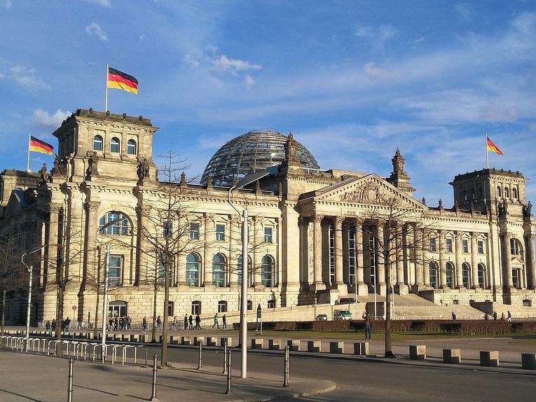 Von allen möglichen Bündnis-Optionen ist die GroKo inzwischen die unbeliebteste Von allen möglichen Bündnis-Optionen ist die GroKo inzwischen die unbeliebteste