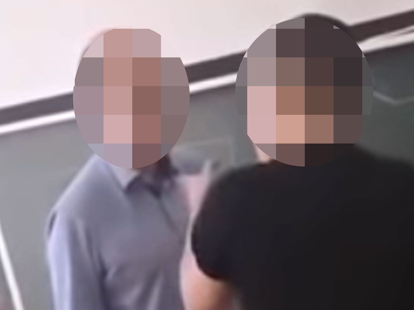 Was passiert künftig mit Lehrern und Schülern bei solchen Fehlverhalten? Die Antwort - gleich im Livestream Was passiert künftig mit Lehrern und Schülern bei solchen Fehlverhalten? Die Antwort - gleich im Livestream