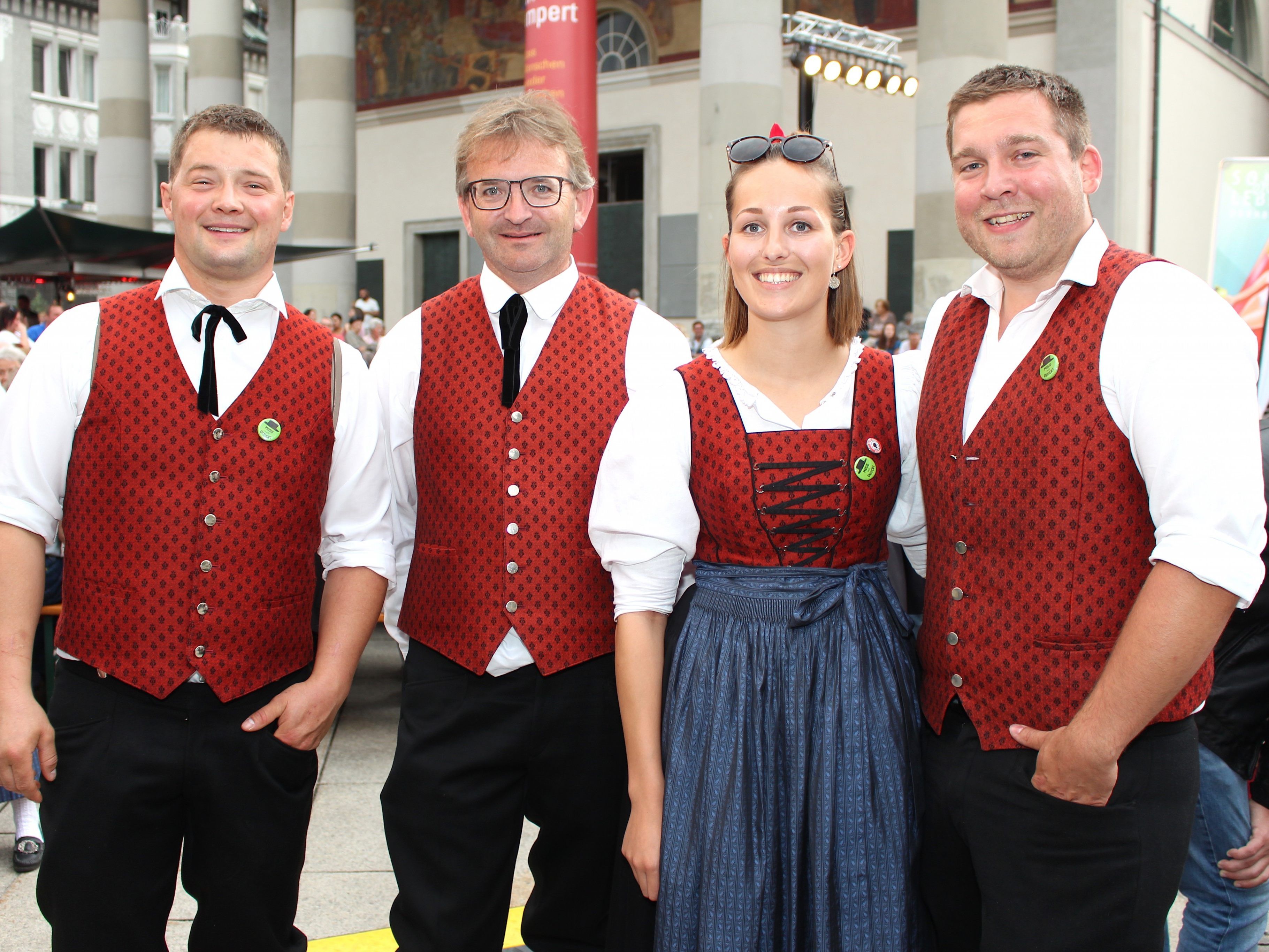 Mathias, Michael, Vanessa und Florian von der Haselstauder Musig spielten beim längsten Tag der Blasmusik.