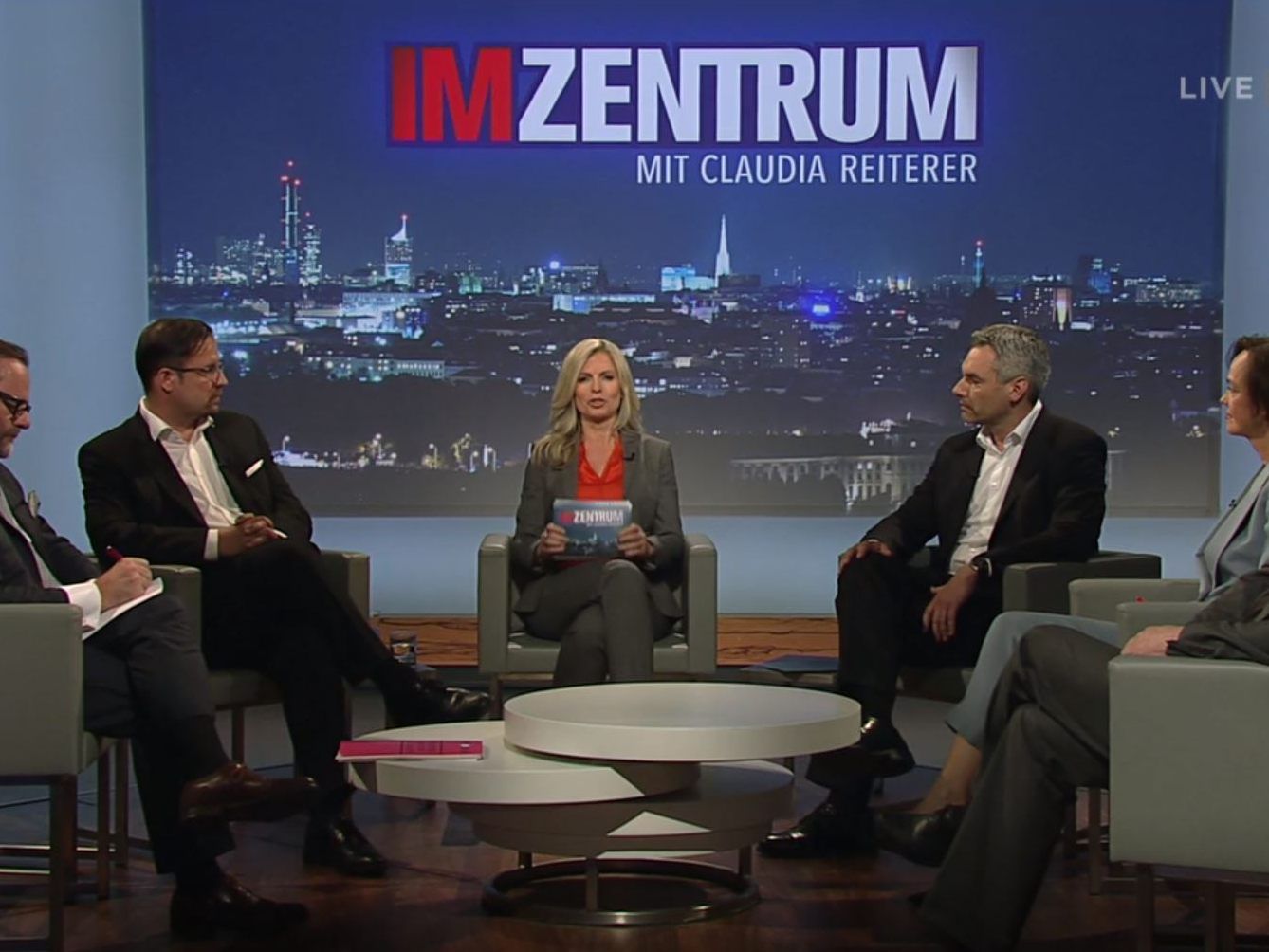 "Im Zentrum" mit Claudia Reiterer" zum Thema: Misstrauen, Rache und Intrigen - Wie heftig wird der Wahlkampf?